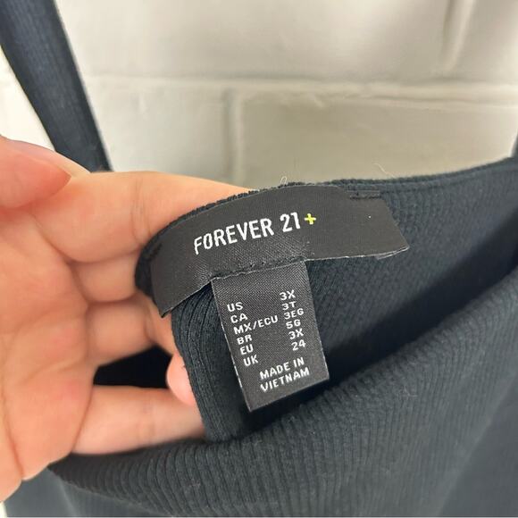 Forever 21 Plus Size Black Ribbed Stretchy Knit Leg Slit Dress Size 3X - Picture 8 of 9